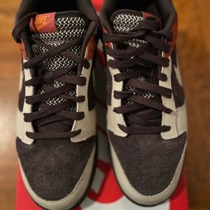 Nike low dunk size 13 , velvet brown , sandrift